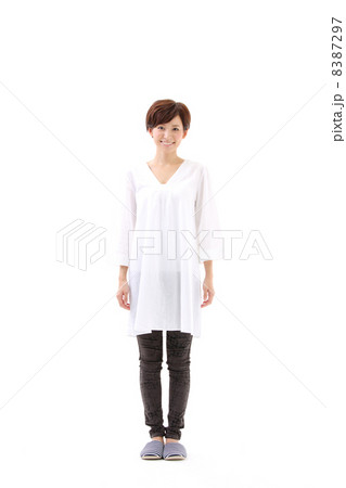 若い女性 若い女性 8387297