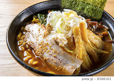 ラーメン ラーメン 8388163