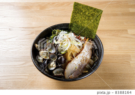 ラーメン 8388164