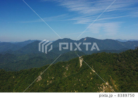鷲ヶ巣山 8389750