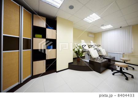 Room for pedicure with two chairs and bathtubs, and wardrobes fo 8404433