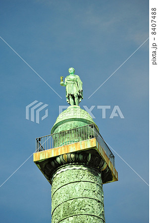 ヴァンドーム広場のナポレオン像 ヴァンドーム広場のナポレオン像 8407488