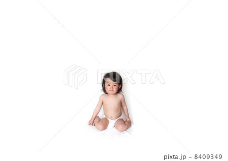 1歳10ヶ月の赤ちゃんの写真素材
