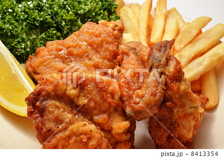 フライドチキン 8413354