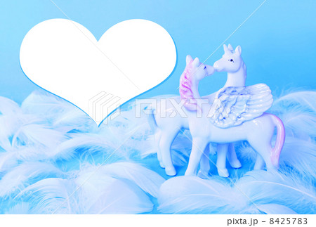 ペガサス ペア 愛 結婚報告 年賀状素材のイラスト素材