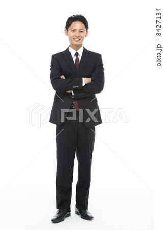 若いビジネスマン 8427134