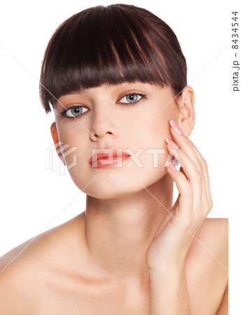 Portrait of young beautiful woman Portrait of young beautiful woman 8434544