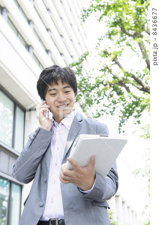 ビジネスマン 8436677