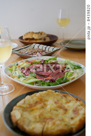 パーティー料理 8439820