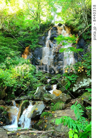 Illusion falls 8440358