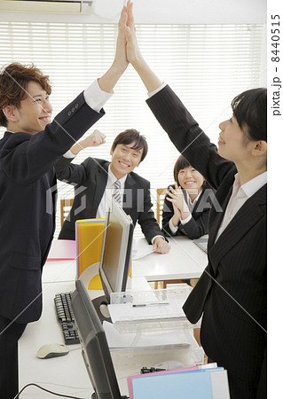 ビジネスシーン 8440515