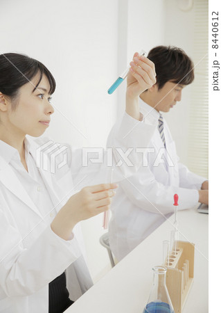研究者 研究者 8440612