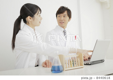 研究者 研究者 8440618