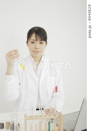 研究者 研究者 8440629