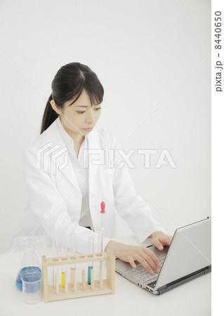 研究者 研究者 8440650