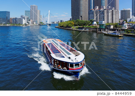 隅田川の遊覧船・竜馬と大川端リバーシティ21 隅田川の遊覧船・竜馬と大川端リバーシティ21 8444959