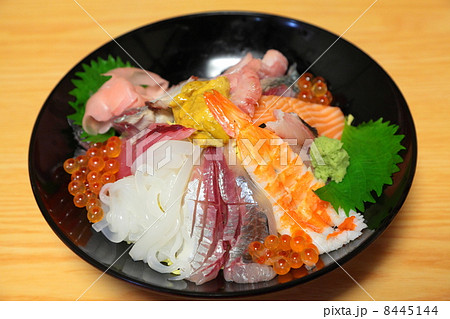 海鮮ちらし丼 海鮮ちらし丼 8445144