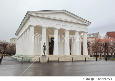 Temple of Hephaestus with statue in Vienna, Austria 8449754