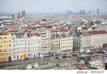 Sudtiroler Platz in center city with cars, shops in Vienna, Austria. Sudtiroler Platz in center city with cars, shops in Vienna, Austria. 8450207