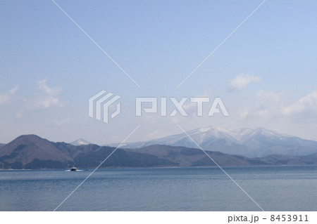 田沢湖と秋田駒ヶ岳 8453911
