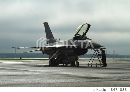 F-16 F-16 8474088