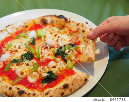 イカと小松菜のトマトピッツァ 8475738