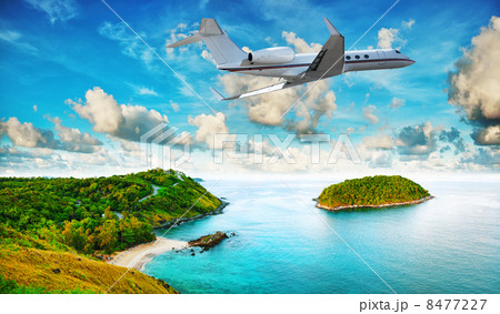 Private jet is leaving tropical resort 8477227