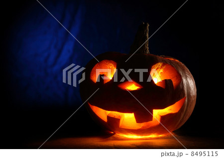 Funny halloween pumpkin 8495115