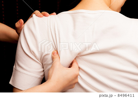 beauty-treatment clinic　撮影協力： 3BエステサロンLuki'A（麻布十番） 8496411
