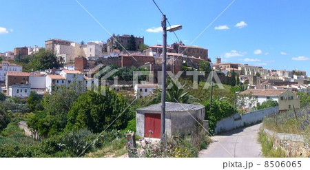 カセレス、古い町並み外観2 8506065