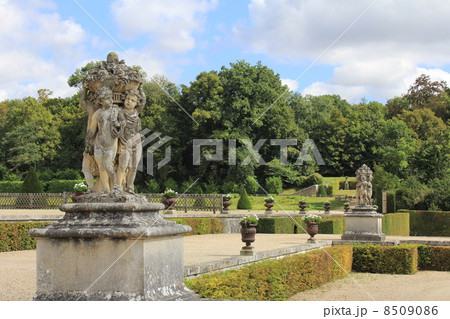 ヴォー・ル・ヴィコント城　メインシー　セーヌ・エ・マルヌ県　フランス 8509086