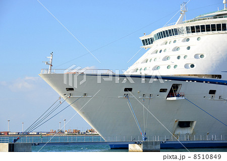 VOYAGER  OF THE SEAS 8510849