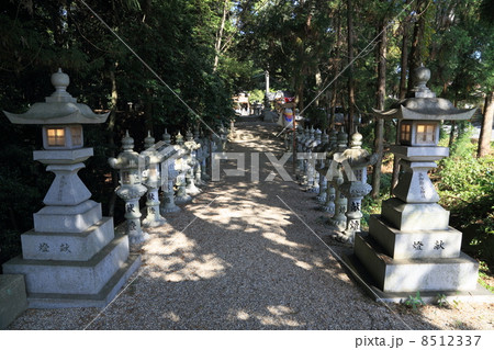 歌姫神社の灯篭 8512337