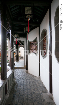 中国の伝統的な庭園 8514537