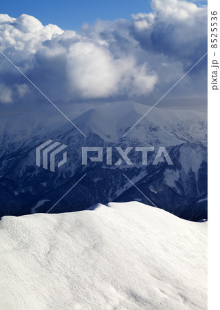 Top view on off-piste slope 8525536