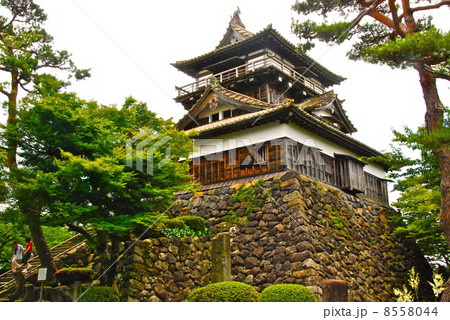 丸岡城の天守（福井県坂井市丸岡町霞町1-59） 8558044