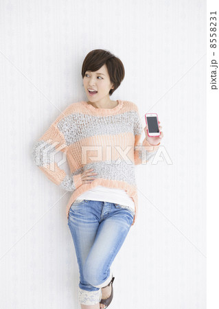 若い女性 若い女性 8558231