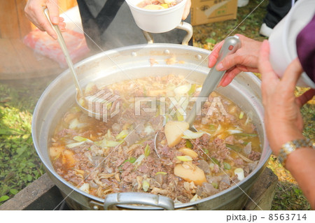 芋煮会 芋煮会 8563714