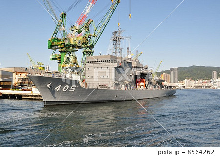 停泊中の潜水艦救難母艦　ちよだ 8564262