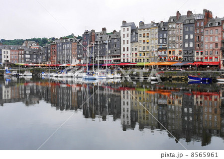 オンフルール　Honfleur 8565961