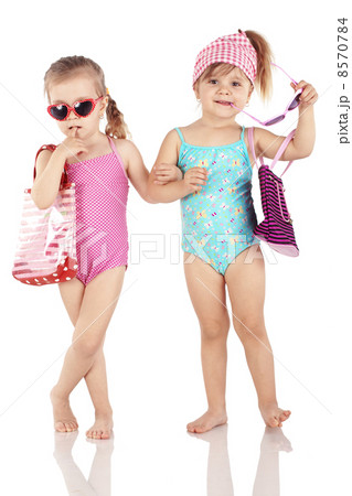 Summer children 8570784