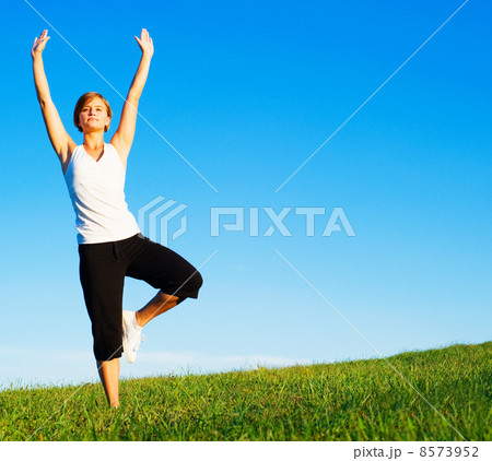 Young Woman Doing Yoga 8573952