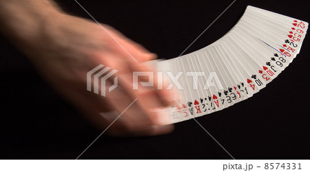 Spreading cards 8574331