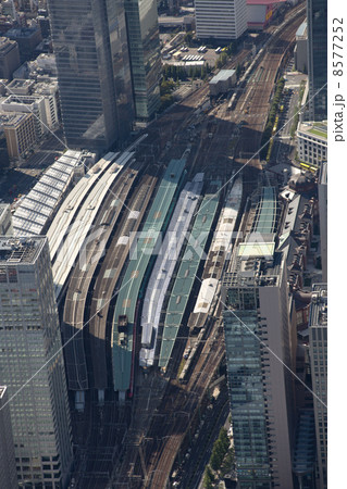 東京駅を空撮 8577252