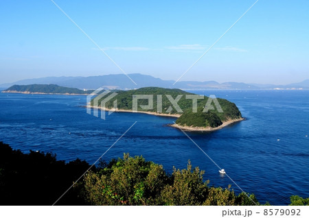 友ヶ島(手前から地ノ島、沖ノ島、その向こうが淡路島) 友ヶ島(手前から地ノ島、沖ノ島、その向こうが淡路島) 8579092