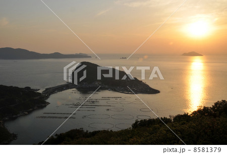 柏島と豊後水道と晩春の夕陽　高知県幡多郡大月町 8581379