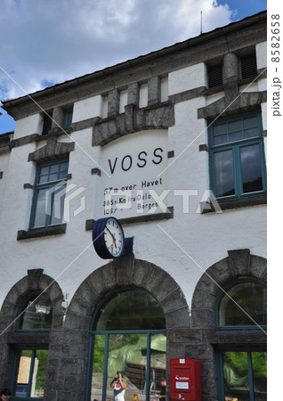 ベルゲン急行ヴォス駅 8582658
