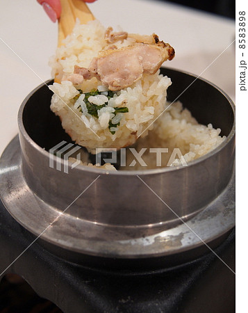 鶏釜飯 8583898