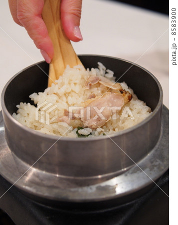 鶏釜飯 8583900