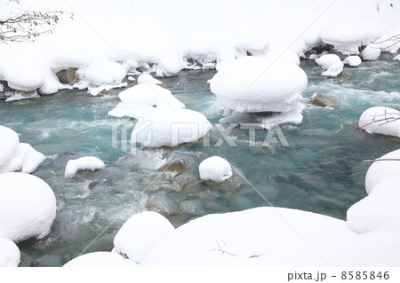 北海道・美瑛 「真冬の美瑛川」 北海道・美瑛 「真冬の美瑛川」 8585846